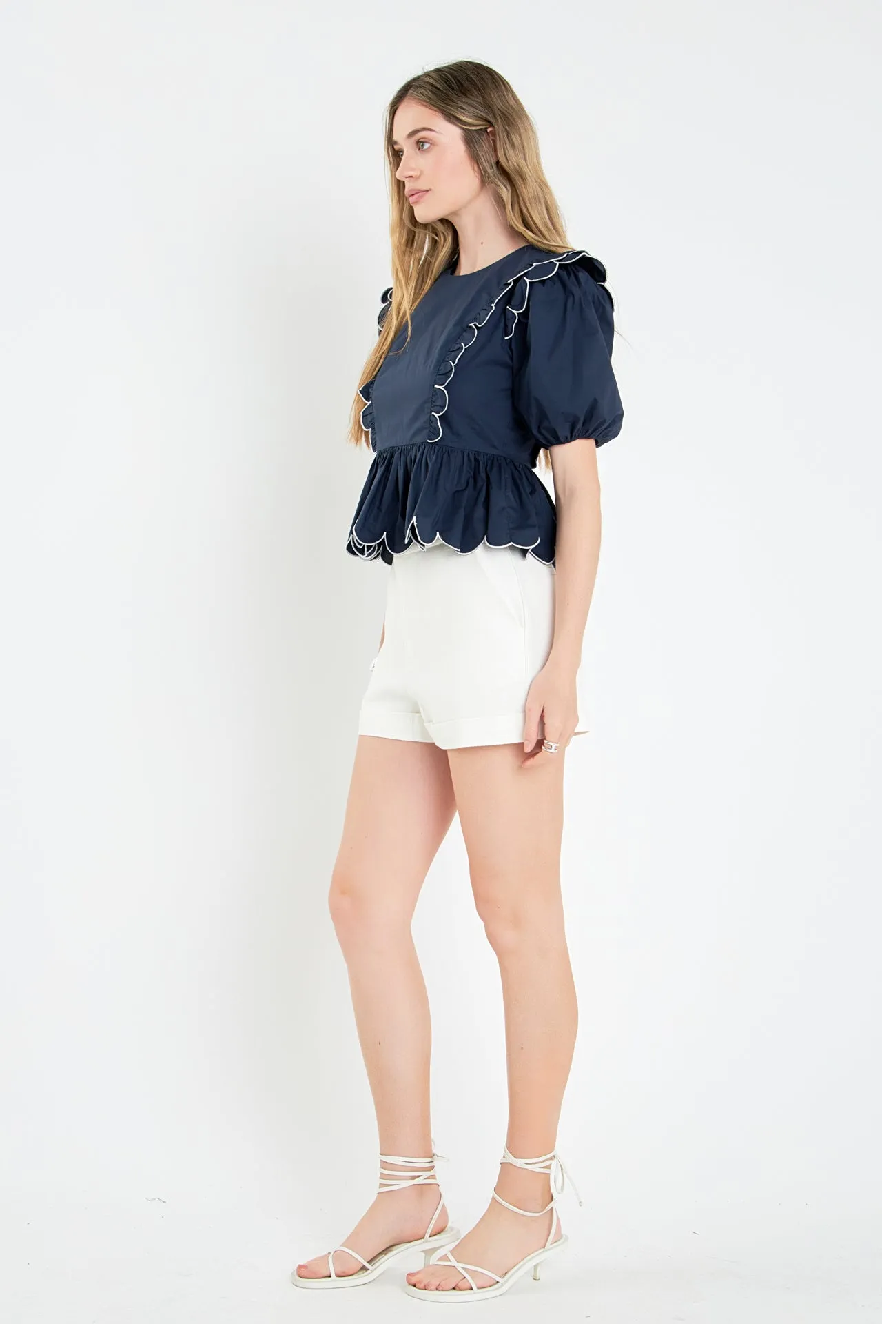 Contrast Scallop Edge Top