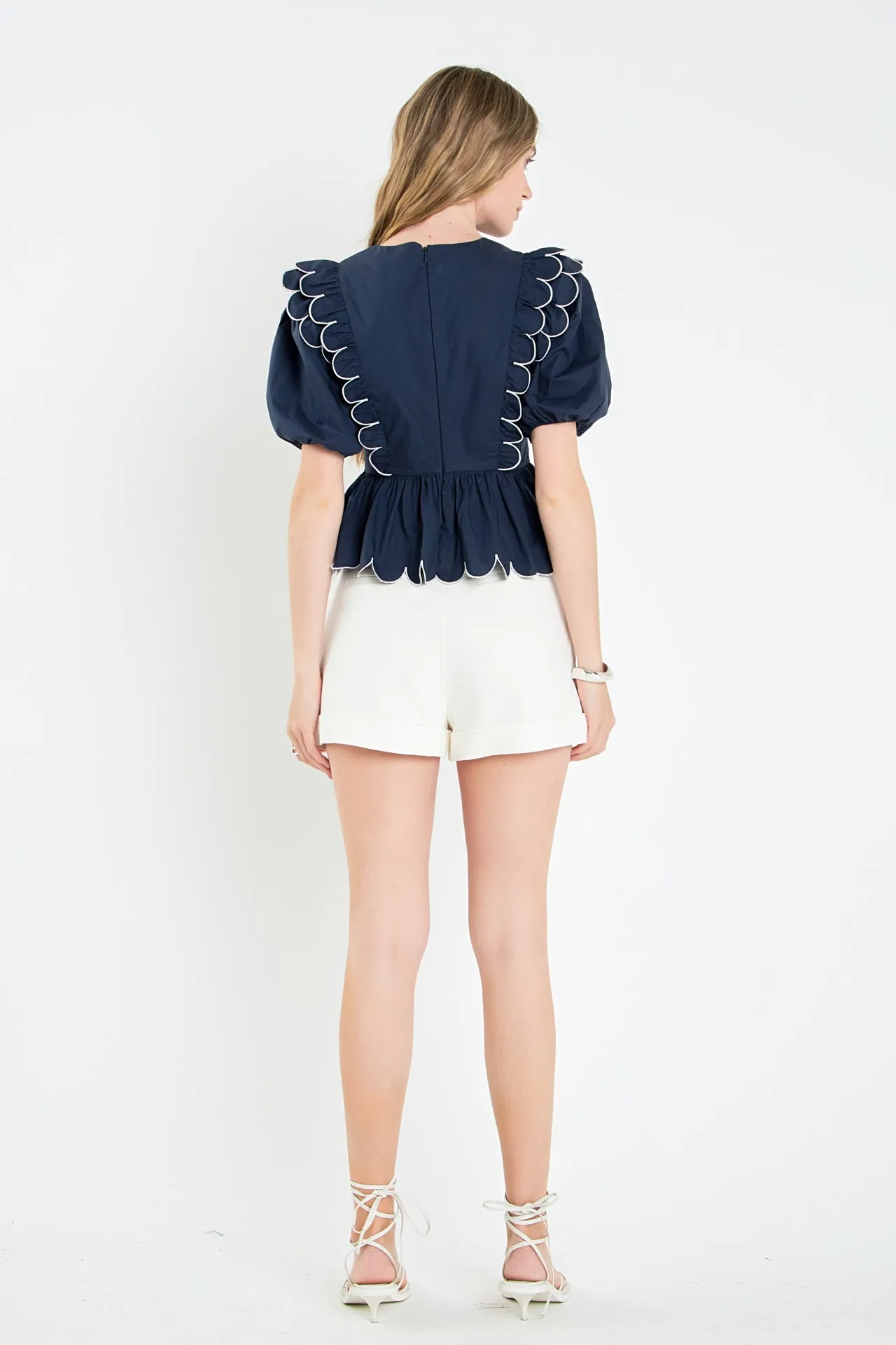 Contrast Scallop Edge Top