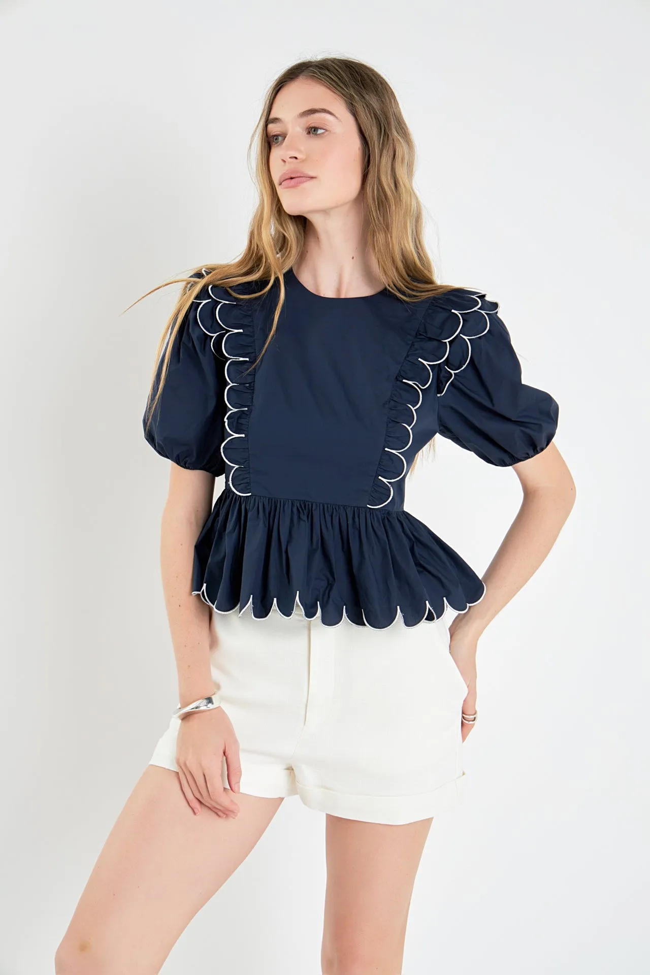 Contrast Scallop Edge Top