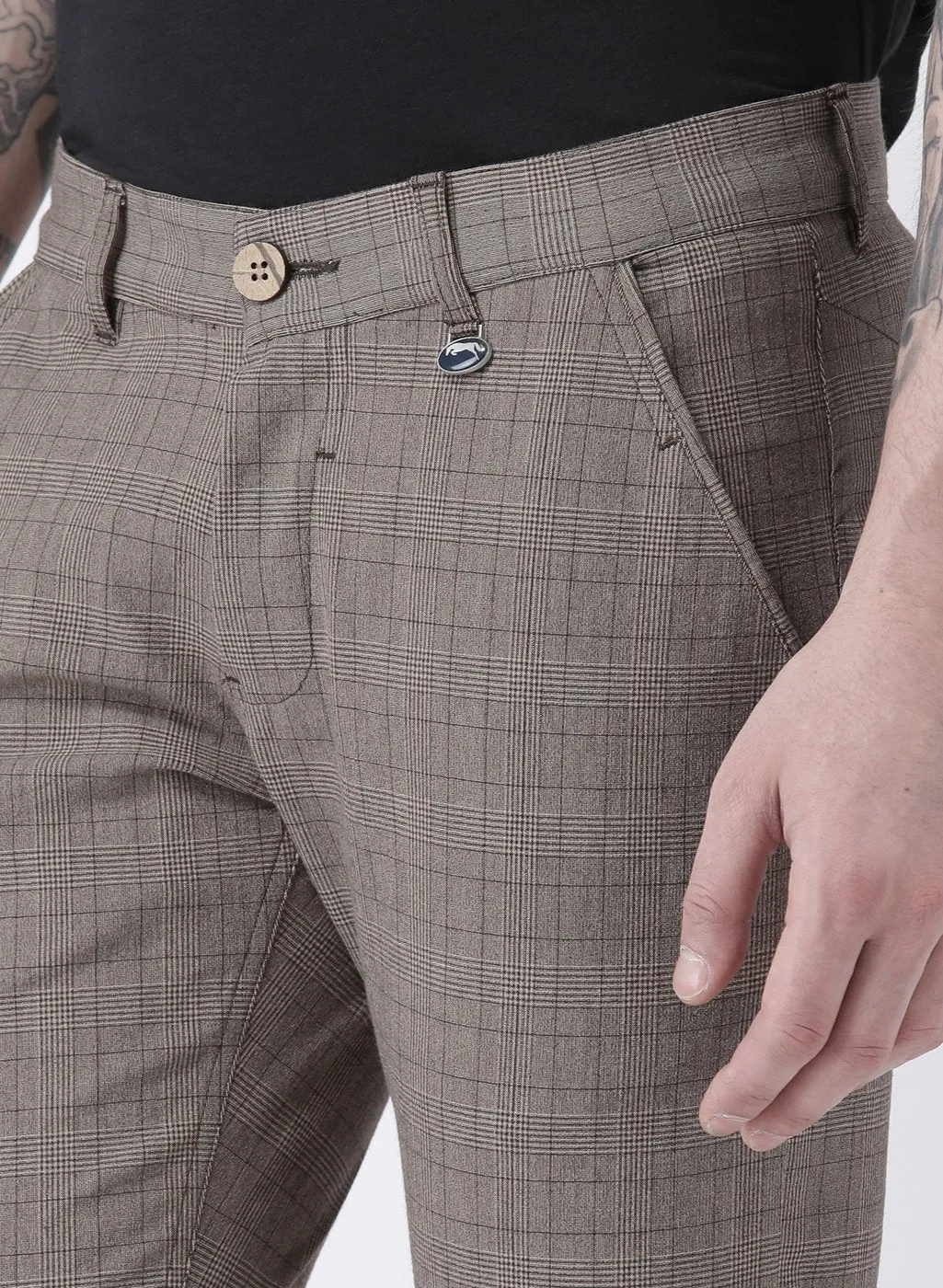 Men Grey Slim Fit Checked Chinos